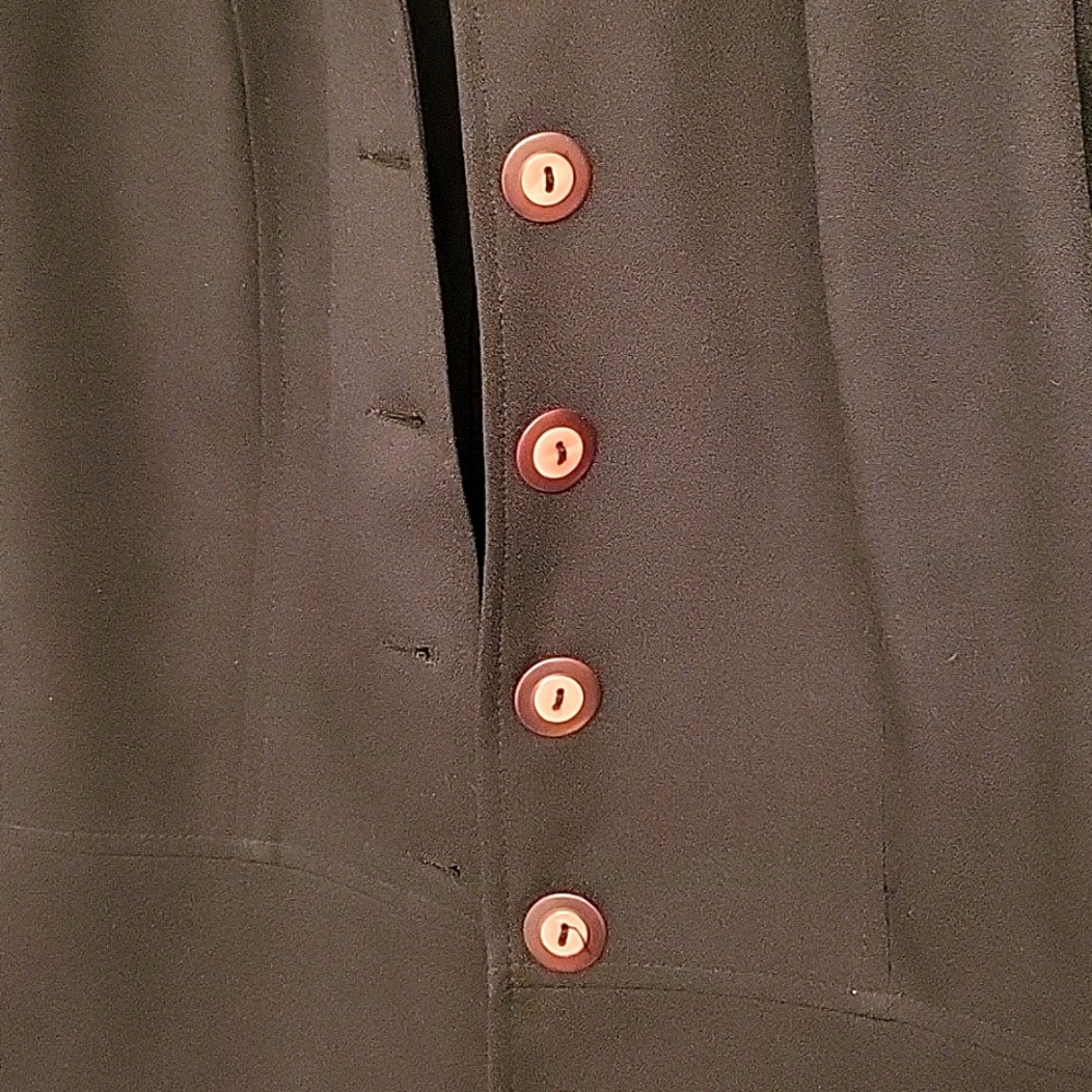 Classic Black Blazer, Tailored Waist, 5-Button, Notched Lapel, 10 - Picture 5 of 11